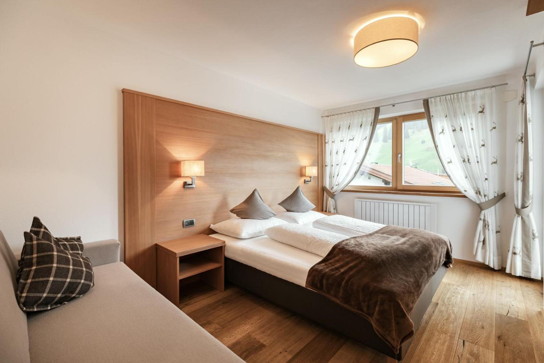 Apartments Burvel Selva di Val Gardena Room photo